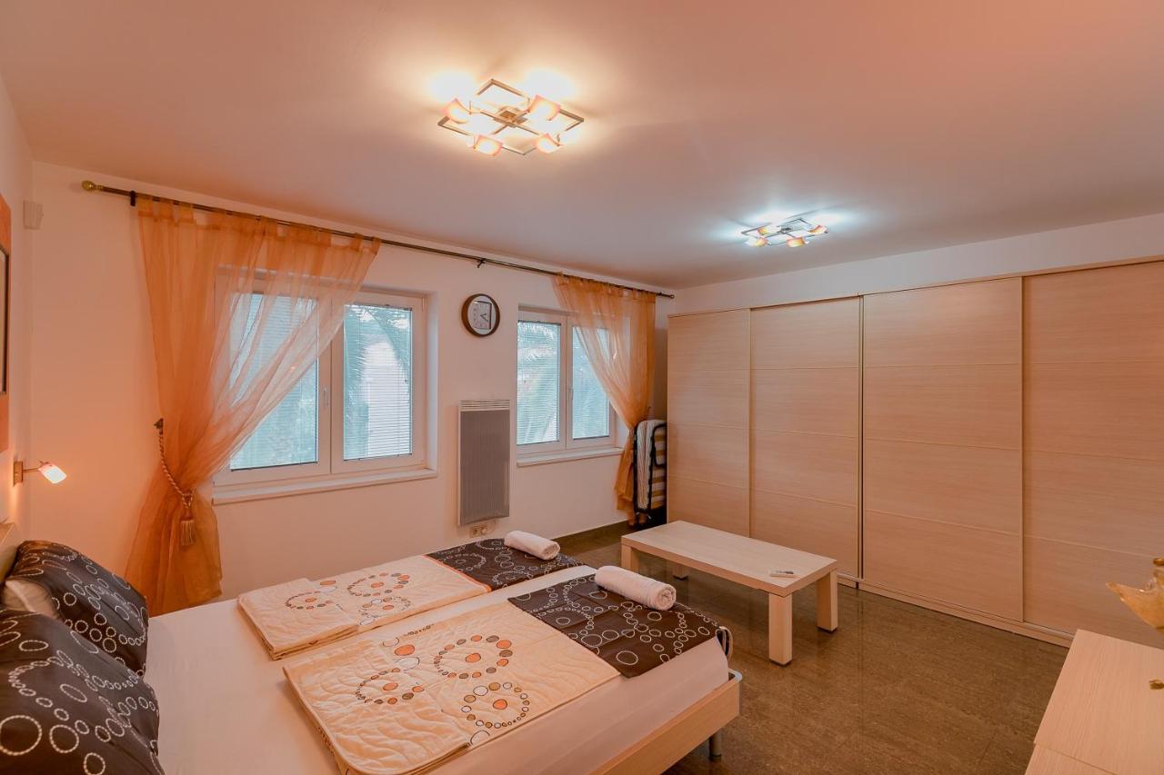 Palm Point Apartment Petrovac Exterior photo